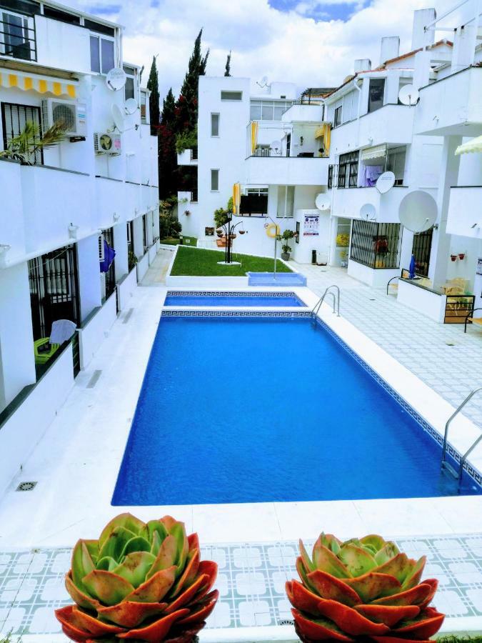 Apartamento Oasis Торемолинос Екстериор снимка